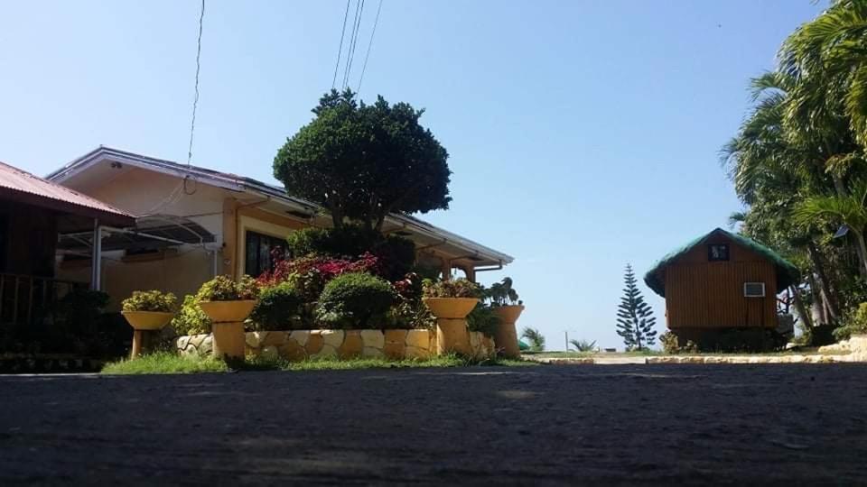 Seabreeze Beachfront Home And Cottages New Management San Juan (La Union) Exterior foto